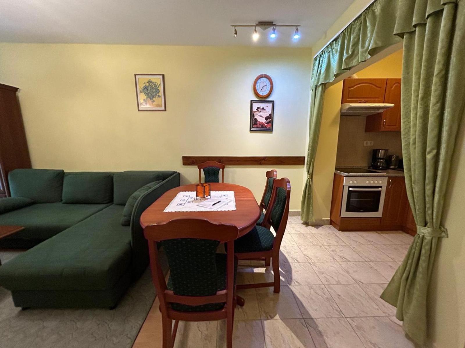 Rehab Apartment Vip Hévíz المظهر الخارجي الصورة